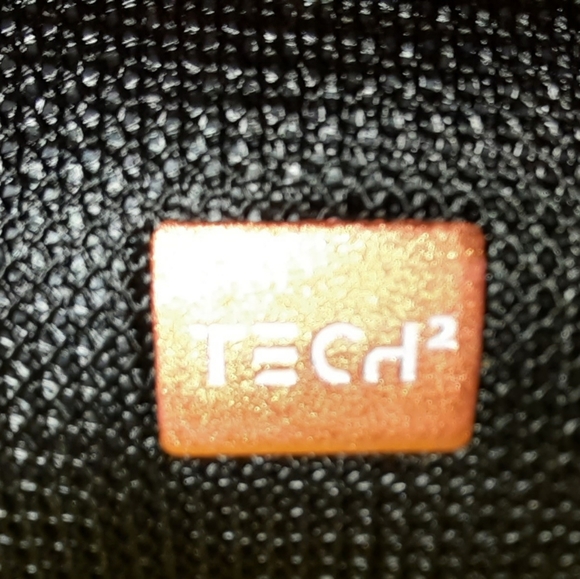Tech2 Bluetooth speaker - Picture 1 of 4